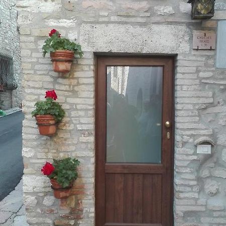 Casa Del Frate Apartment Assisi Bagian luar foto