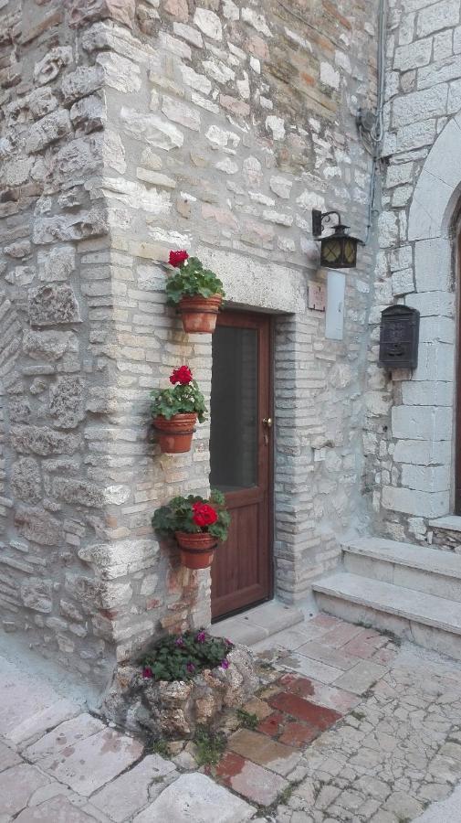 Casa Del Frate Apartment Assisi Bagian luar foto