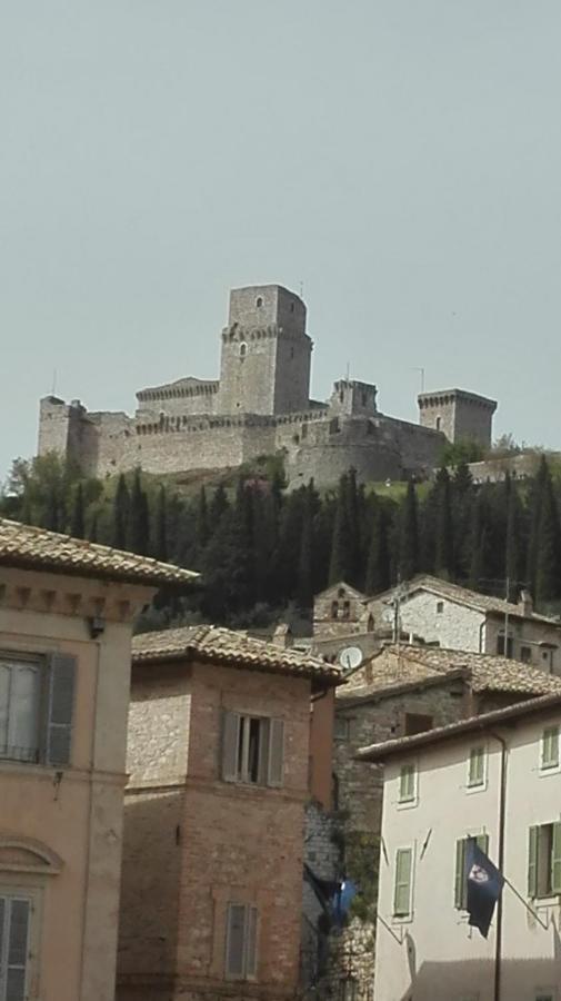 Casa Del Frate Apartment Assisi Bagian luar foto